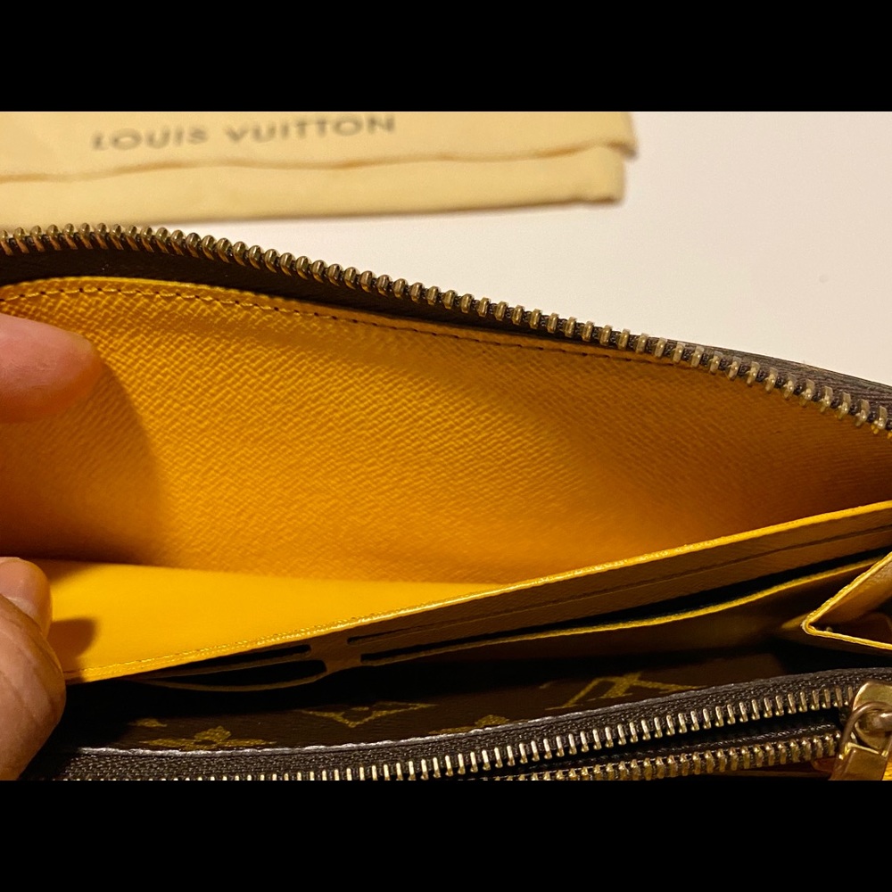 Authentic lv - Picture 8 of 15